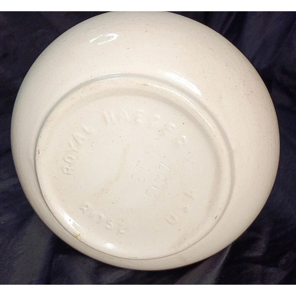 Royal Haeger R1752 Floral Vase (has chip)
